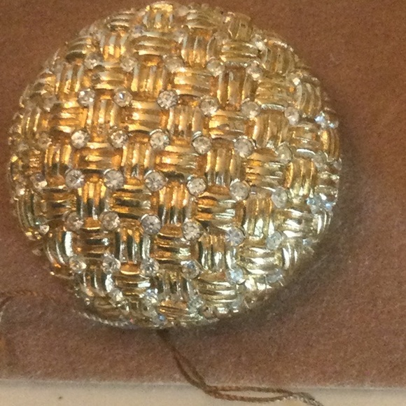 Bijoux BEC London Gold Tone Woven With Rhinestones Domed Clip On Earrings - Picture 3 of 9